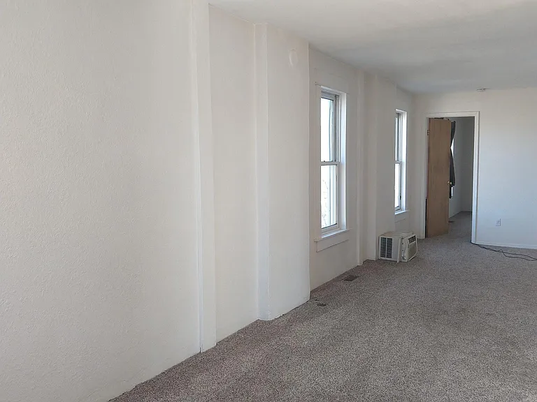 202 Main St #A — Photo 2