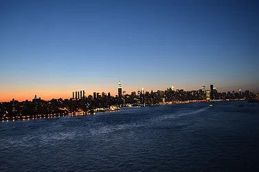 Rented by aptsandlofts.com