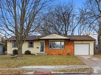 3324 Arbor Dr, Iowa City, IA, 52245