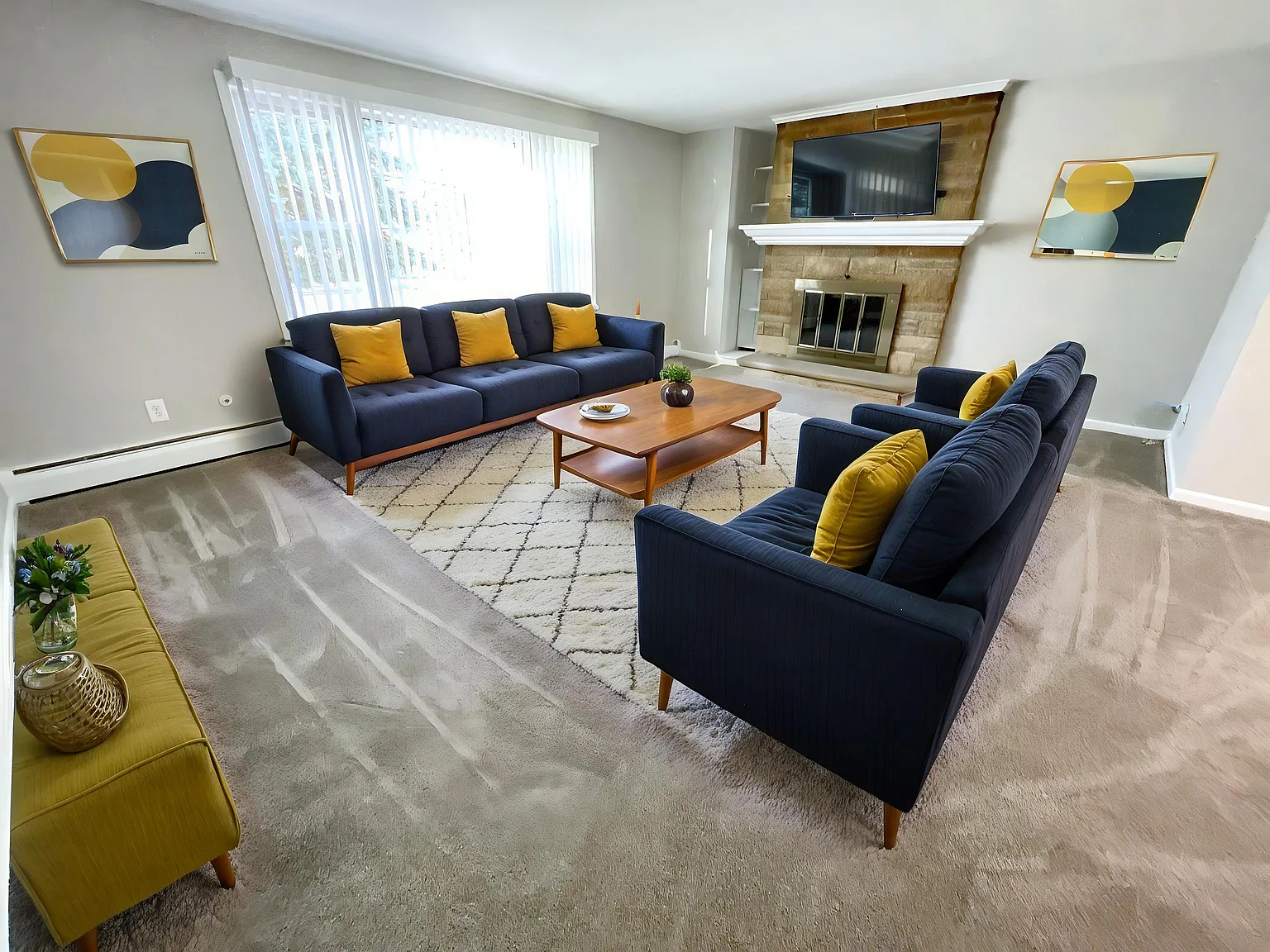 2 bed, 1.5 bath, 1050 sqft, $1,545 — Photo 1