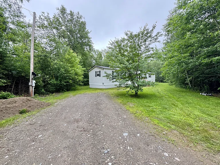 174 Airport Rd — Photo 15