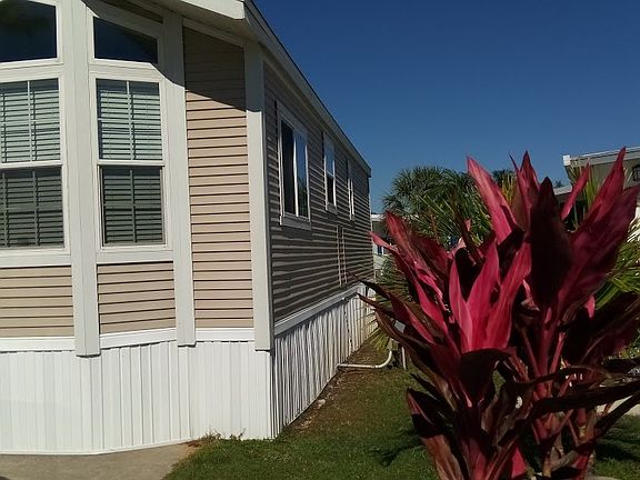 2nd image of 10903 Limpkin Cir
