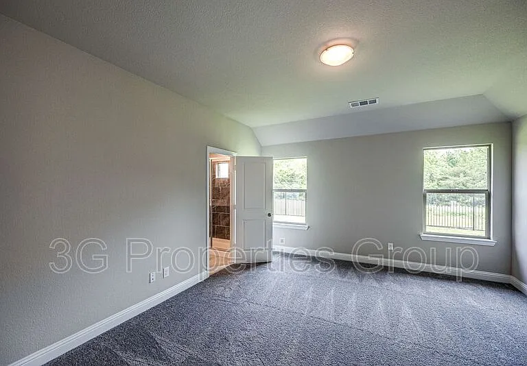 1513 Elizabeth St — Photo 34
