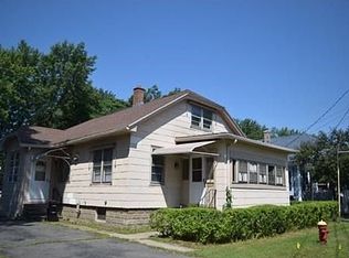 96 Stewart St, Chicopee, MA 01020