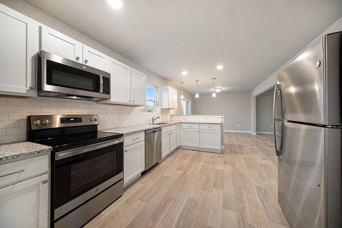 Building Photo - 2142 Farm Valley Dr