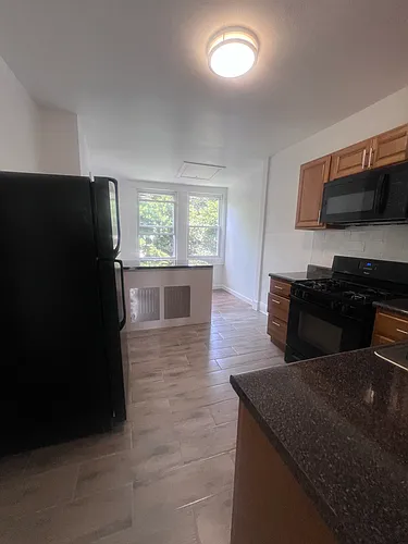 143 Voss Ave #3 Photo 1
