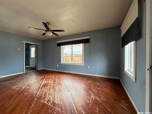 4th image of 102 Wayne STREET
