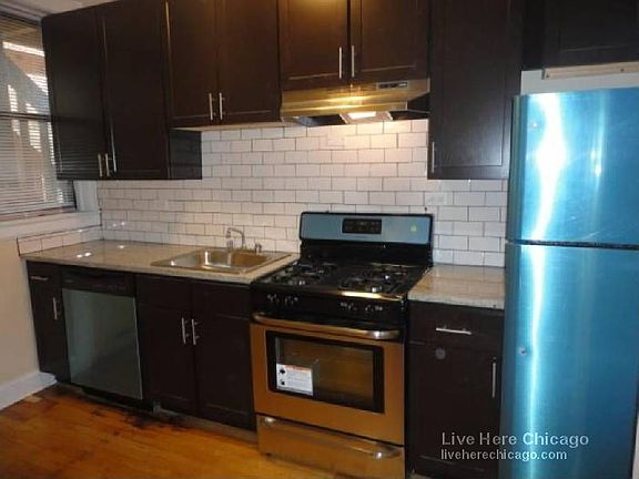 2nd image of 1947 W Winnemac Ave APT 1
