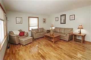 4th image of 363 Beaumont Dr