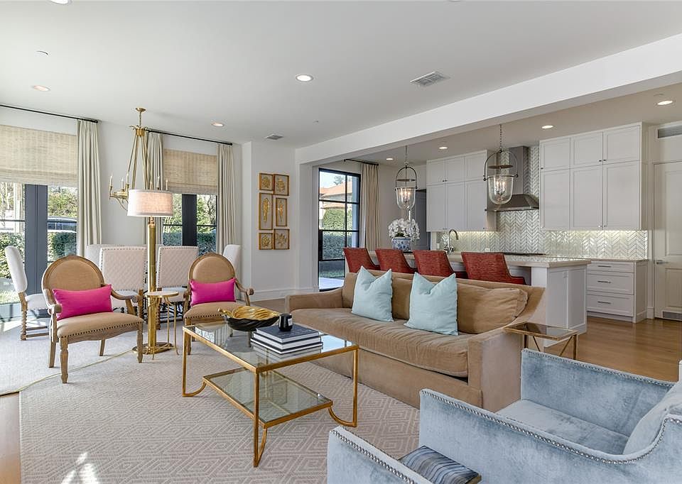 1st image of 4502B Abbott Ave #102