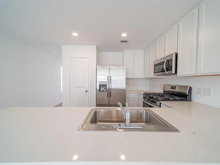 6851 Eastern Cottonwood Ln — Photo 10