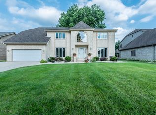 6825 Osage Ave, Downers Grove, IL 60516