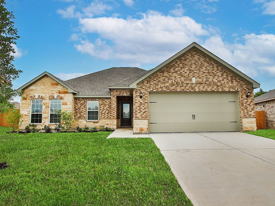 The gorgeous Hendrie plan includes many designer upgrades in the sales price