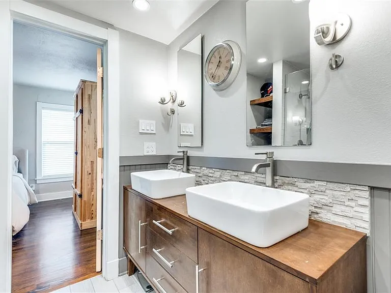 3704 Park Ln — Photo 12