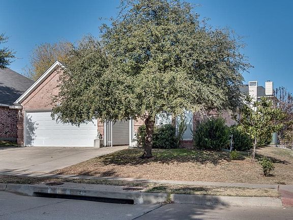 2nd image of 8841 San Joaquin Trl