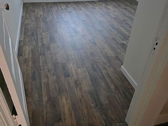 4th image of 907 Florida St