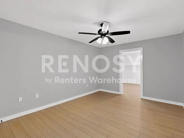 1408 Seely St — Photo 41