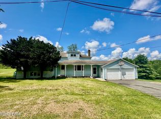 191 Hemlock Grove Rd, Greentown, PA 18426