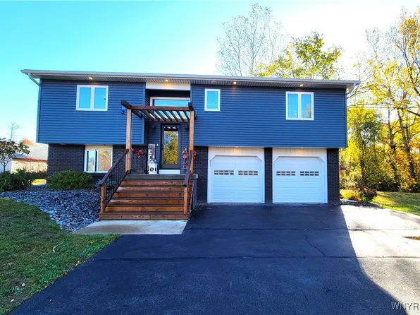 8699 Hartshorn Rd, Corfu, NY 14036