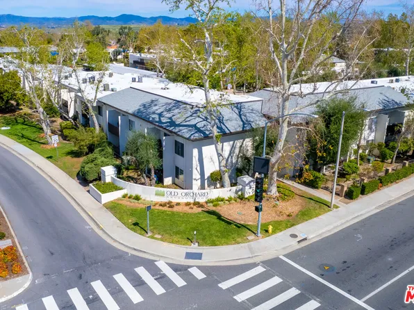 23515 Lyons Ave Unit 233, Santa Clarita, CA 91355