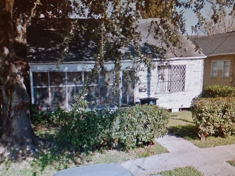 2nd image of 6721 Avenue P