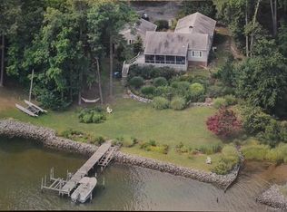 1132 Queenstown Rd, Lancaster, VA 22503