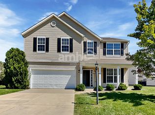 12134 Carriage Stone Dr, Fishers, IN 46037