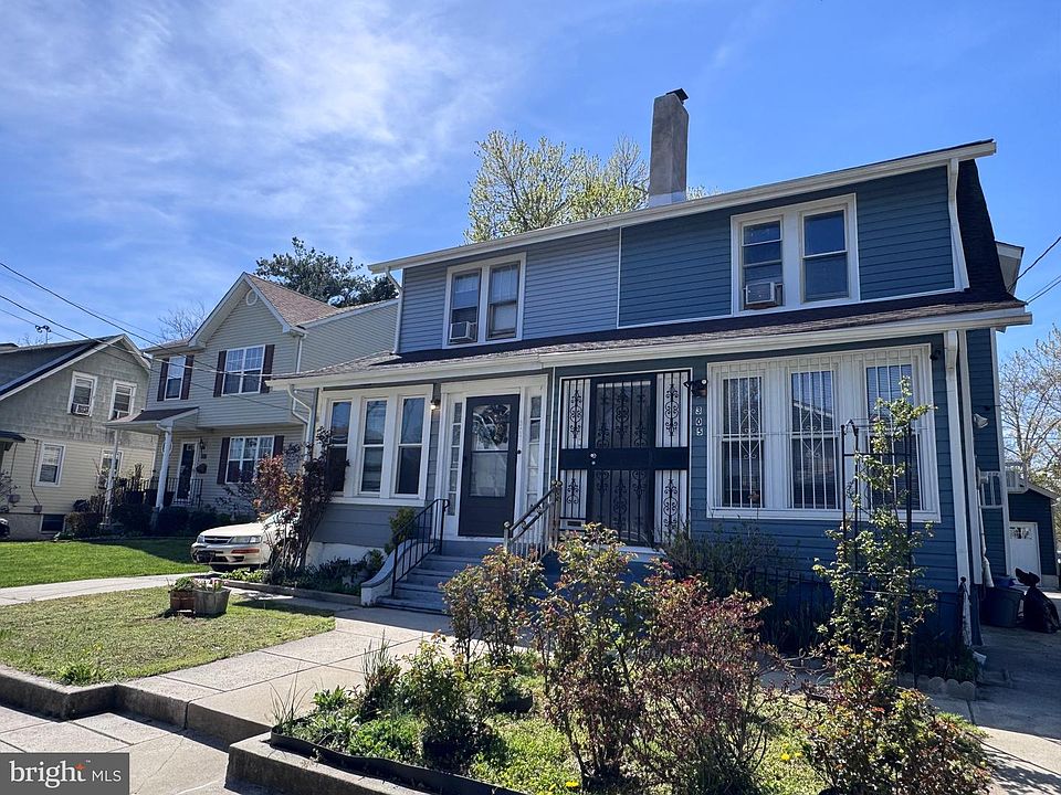 1st image of 305 Evergreen Ave
