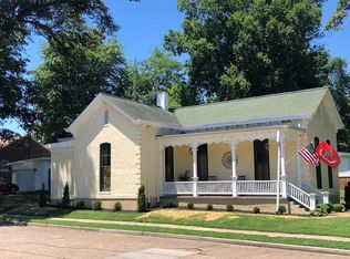 530 Center St, Henderson, KY 42420