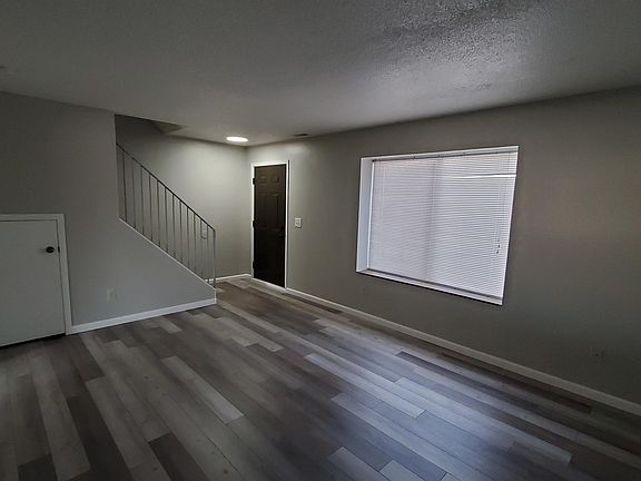 4th image of 434 N 18th Ave