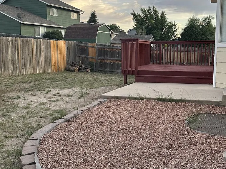 1155 Pond Side Dr — Photo 22