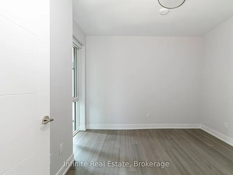 664 Spadina Ave #308 — Photo 7