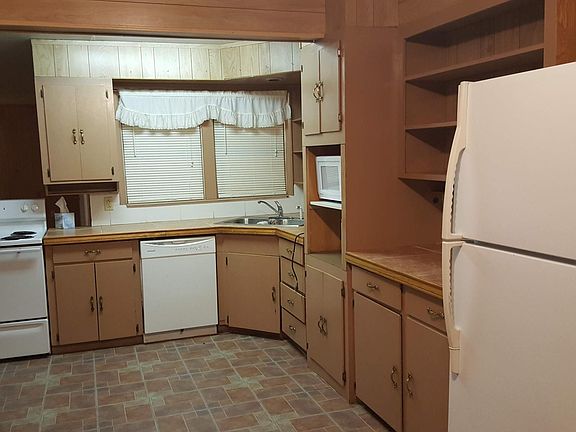4th image of 693 E North 15th St