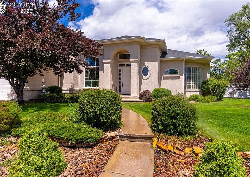 1st image of 333 Riverview Ct
