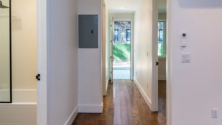 Rented by Nooklyn NYC LLC | media 26