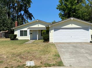 77 Mossglen Cir, Sacramento, CA 95826