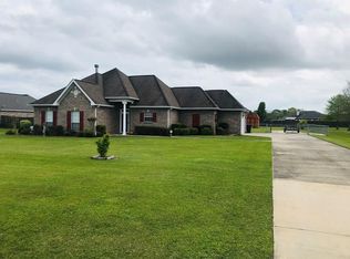 79 Navajo Dr, Picayune, MS 39466