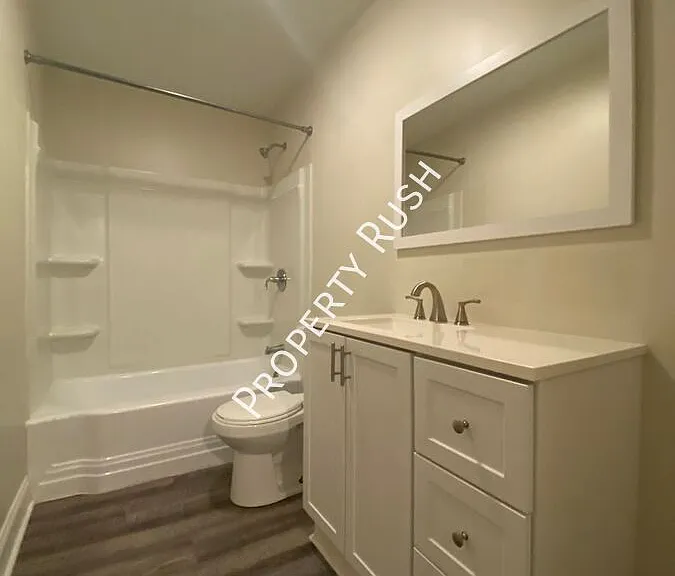 4726 Fairwood Ln — Photo 18