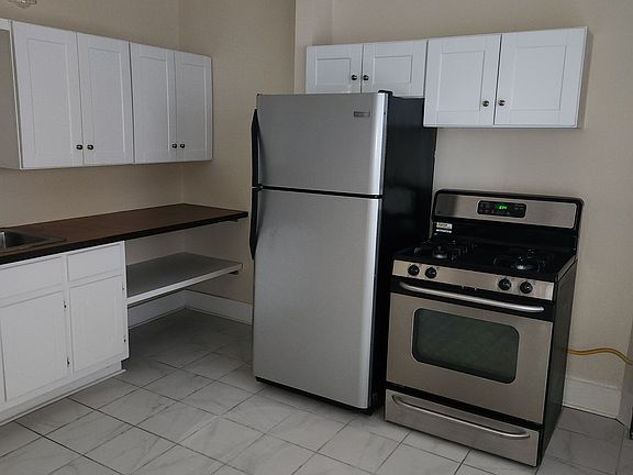 3rd image of 510 5th St NW APT 5