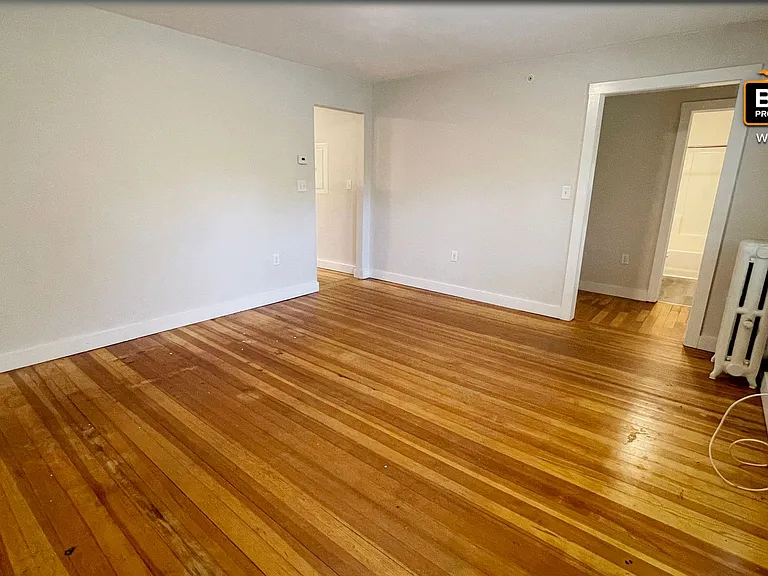 429-433 Princeton Rd — Photo 14
