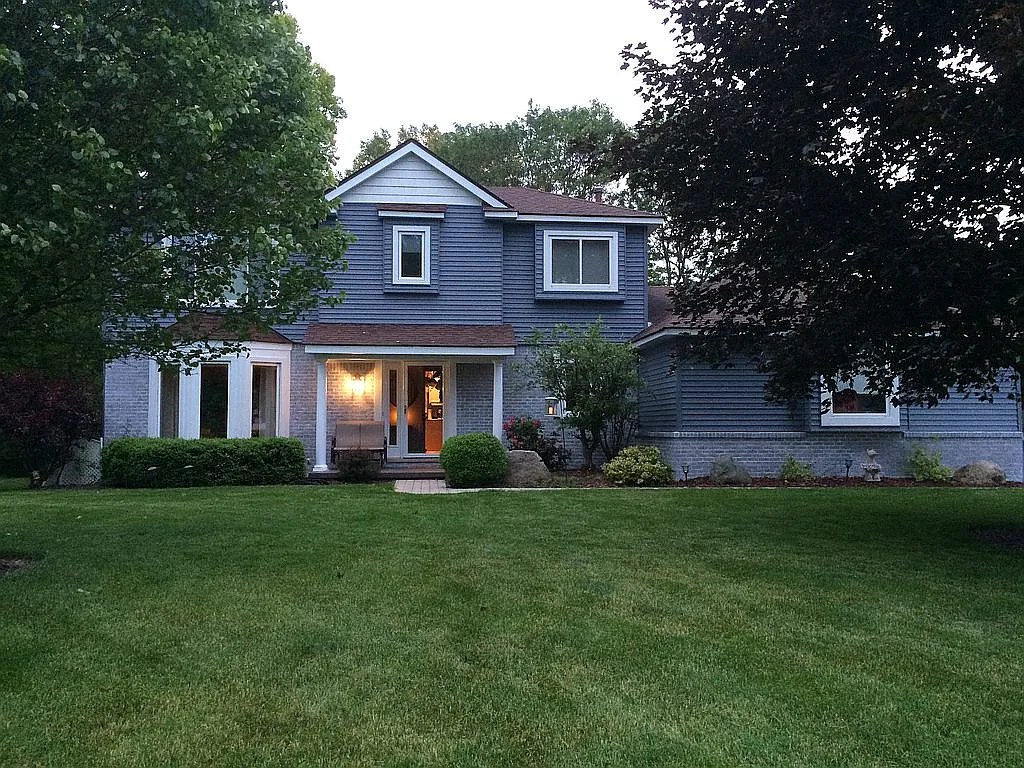 9094 Scenic Dr photo 1