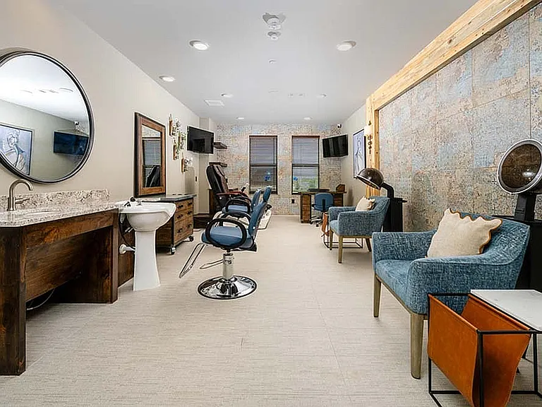 Salon