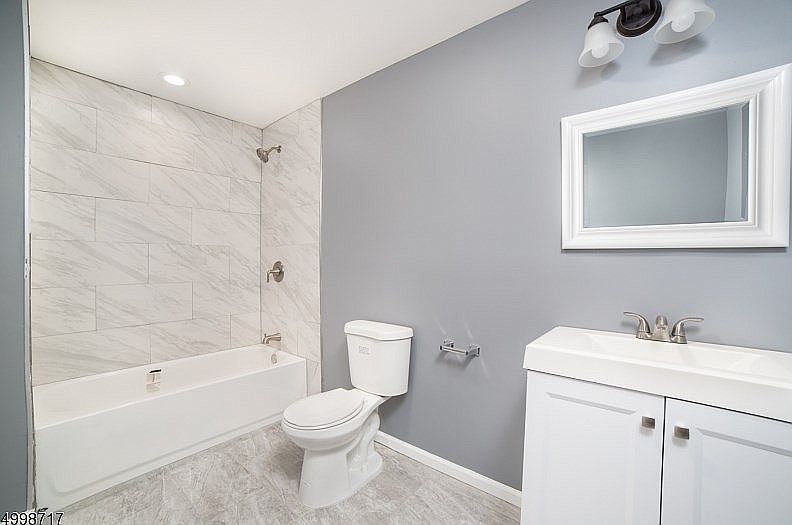 1st image of 22 Unionville Ave