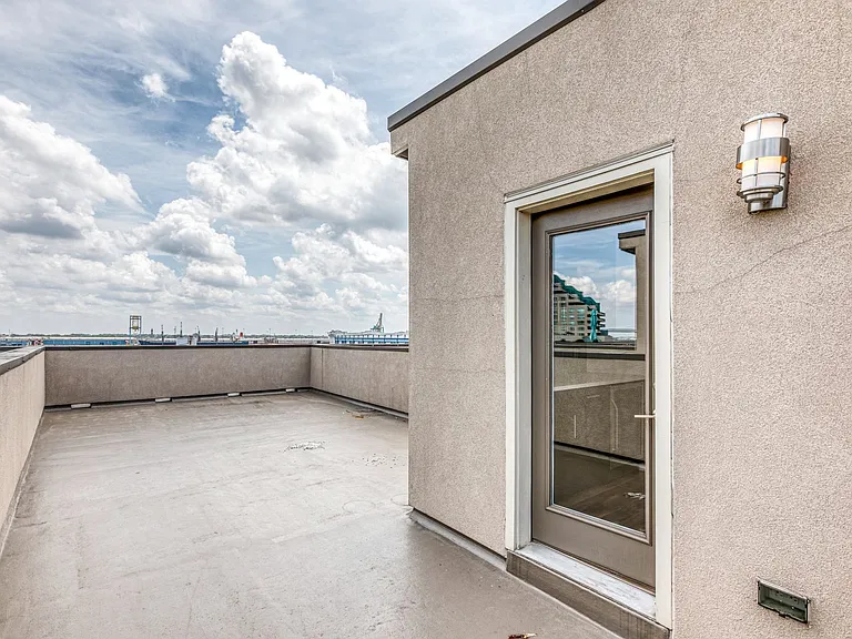 740 S Christopher Columbus Blvd #35 — Photo 15