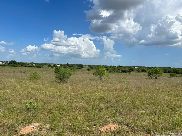 1052 Cr 329 LOT 2, Floresville, TX 78114
