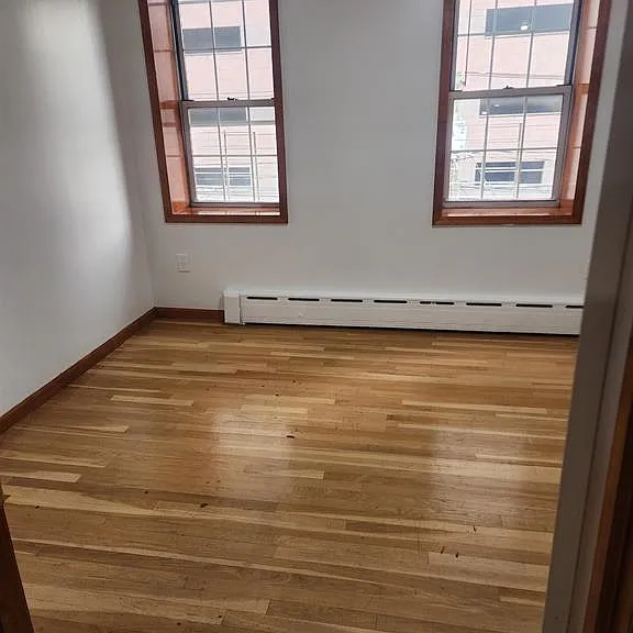 812 22nd St #3R — Photo 6