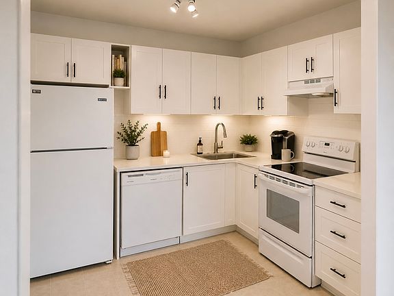 4th image of 308-310 Passaic Ave #404