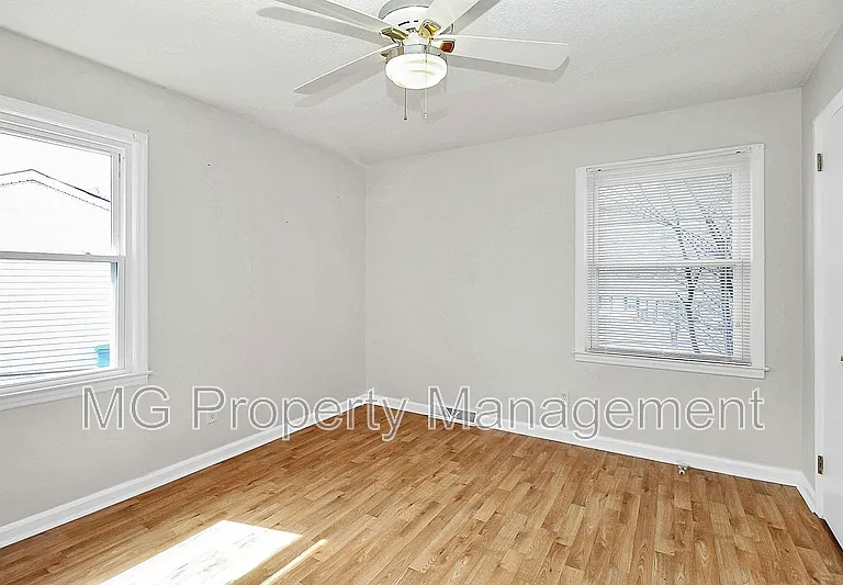 243 Eden Cir — Photo 18