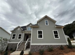 2488 Mills Bnd, Decatur, GA 30034