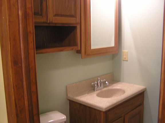 5th image of 251 Jefferson St APT 2